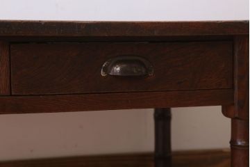アンティーク家具　古民具・骨董　天板一枚板!栓材の小ぶりなアンティーク文机