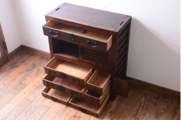 アンティーク家具　古民具・骨董　明治〜大正　古い木が味わい深い小ぶりな帳場箪笥