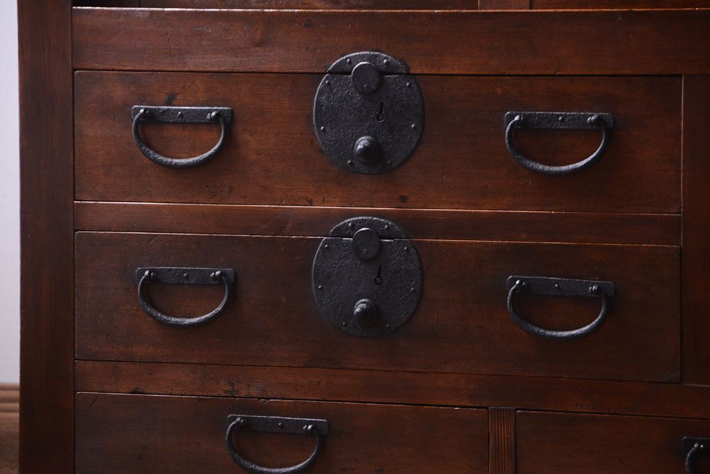 アンティーク家具　古民具・骨董　明治〜大正　古い木が味わい深い小ぶりな帳場箪笥