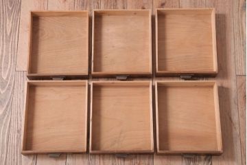 レトロ家具　昭和レトロ　ネームプレート付き!ナラ材のアンティーク小引き出し(1)