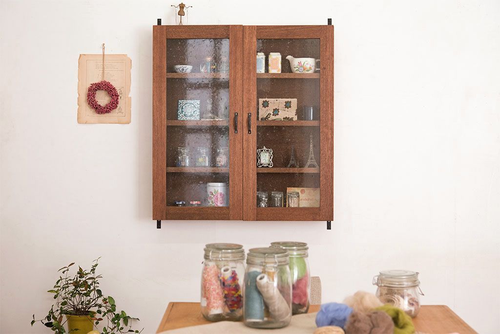 アンティーク家具　アンティーク　気泡ガラス入り!古い木のシンプルな壁掛け戸棚(3)