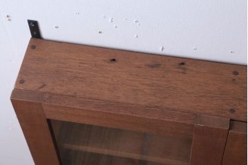 アンティーク家具　アンティーク　気泡ガラス入り!古い木のシンプルな壁掛け戸棚(3)