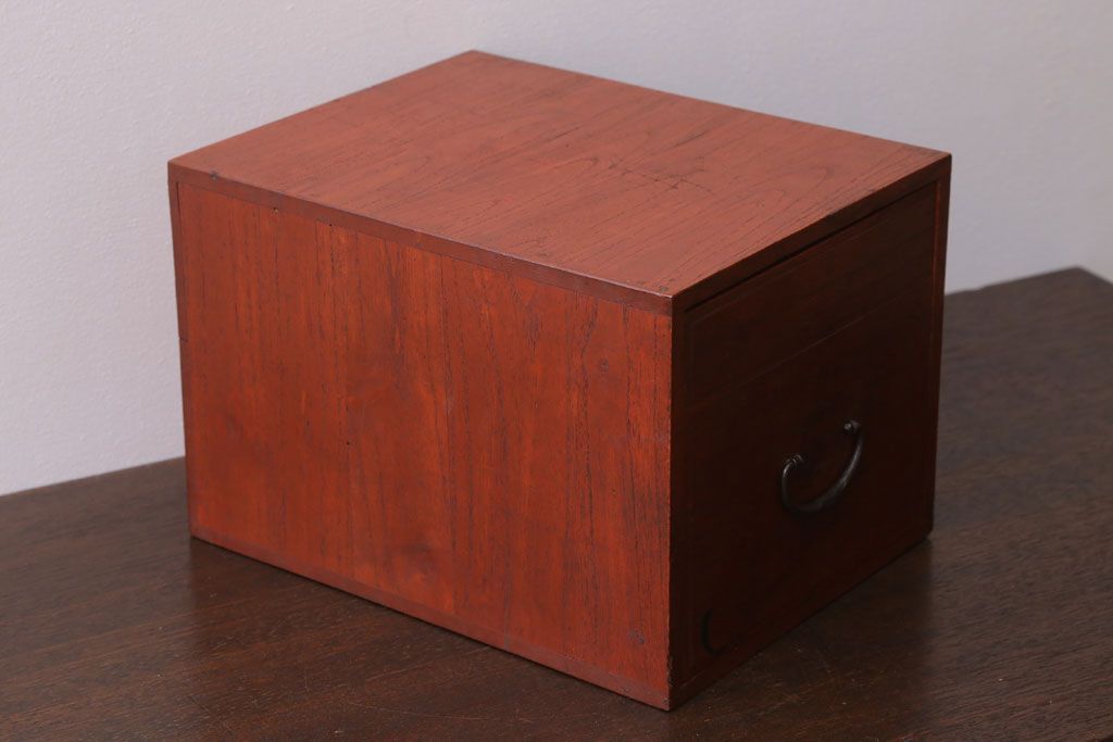 アンティーク家具　和製アンティーク　古い木製の1杯小引き出し