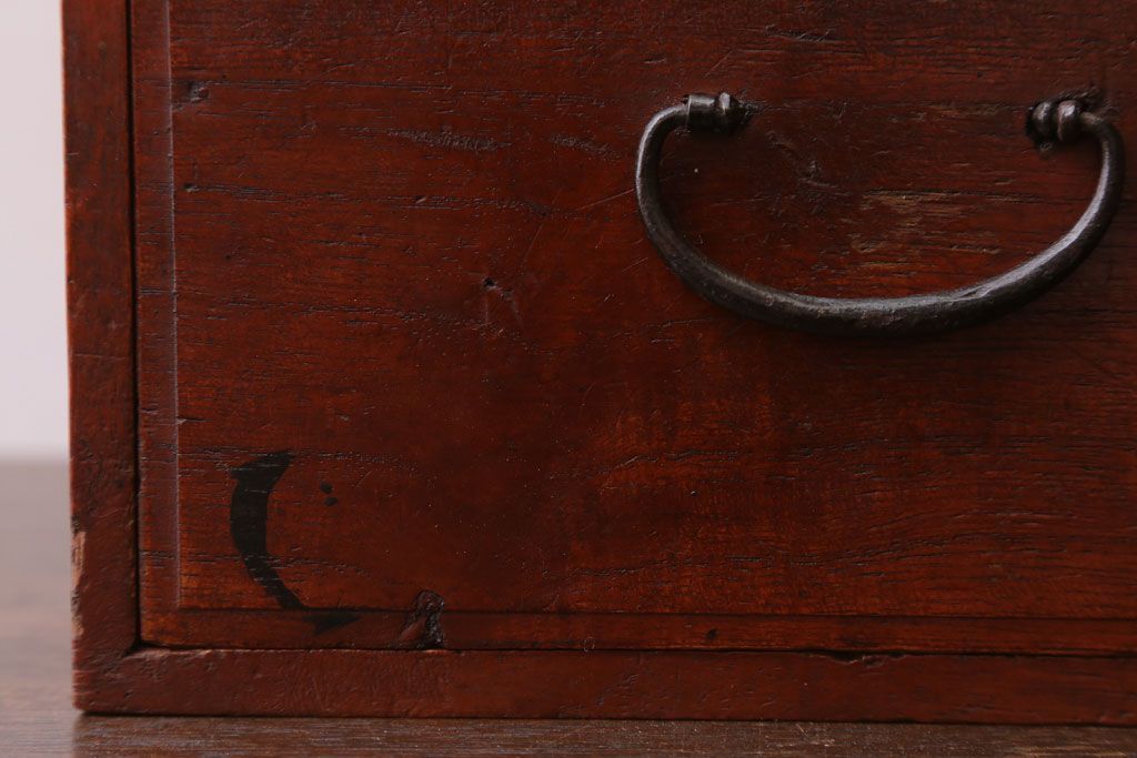 アンティーク家具　和製アンティーク　古い木製の1杯小引き出し