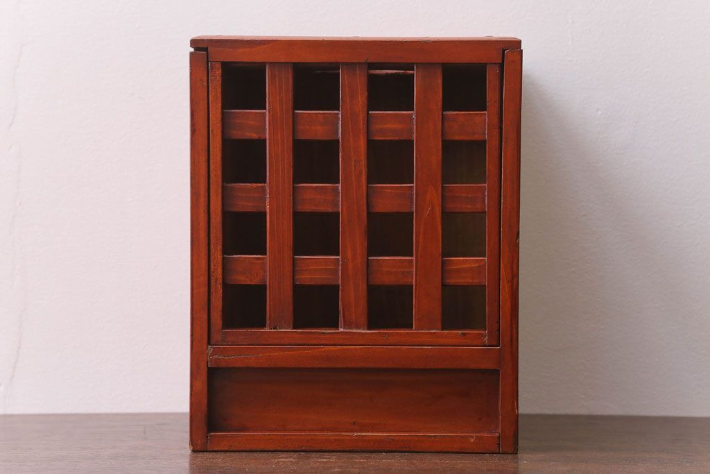 アンティーク雑貨　和製アンティーク　格子戸の古い行火(あんか)