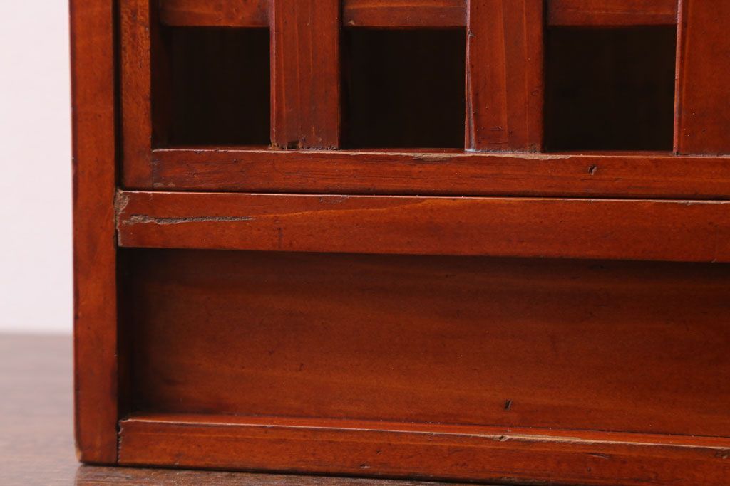 アンティーク雑貨　和製アンティーク　格子戸の古い行火(あんか)