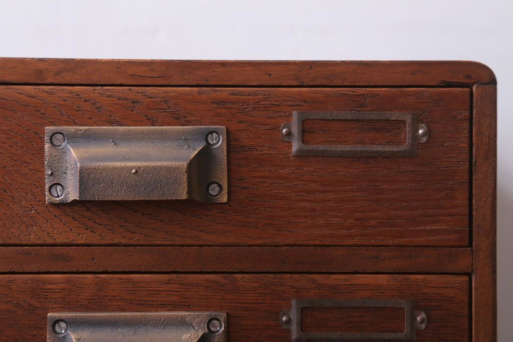 レトロ家具　昭和レトロ　ネームプレート付き!ナラ材のアンティーク小引き出し(2)