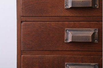 レトロ家具　昭和レトロ　ネームプレート付き!ナラ材のアンティーク小引き出し(2)