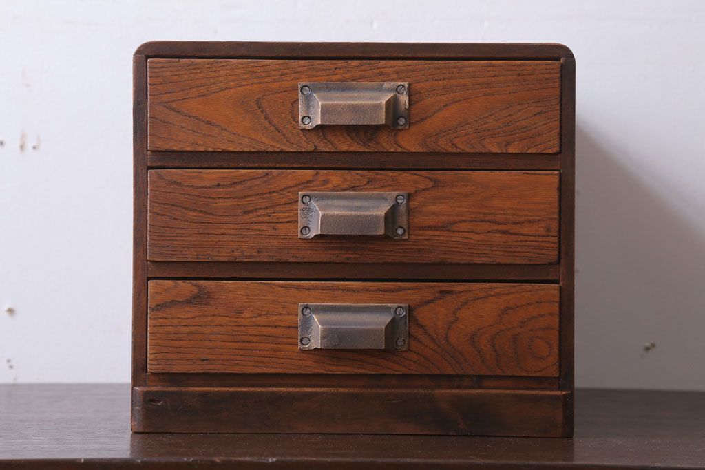 レトロ家具　昭和レトロ　ナラ材・カバ材製!小さくてかわいいアンティーク小引き出し