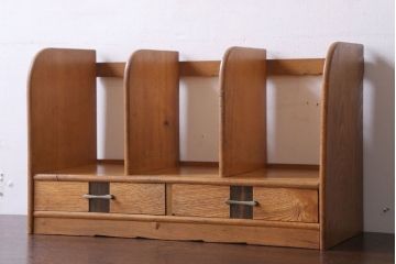 レトロ家具　昭和レトロ　引き出し2杯付き!小振りでレトロな本立て(2)