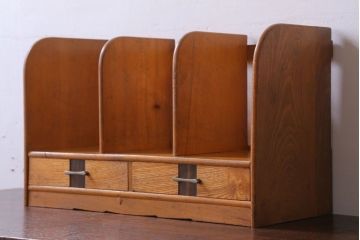 レトロ家具　昭和レトロ　引き出し2杯付き!小振りでレトロな本立て(2)