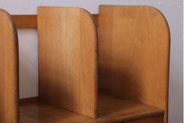 レトロ家具　昭和レトロ　引き出し2杯付き!小振りでレトロな本立て(2)
