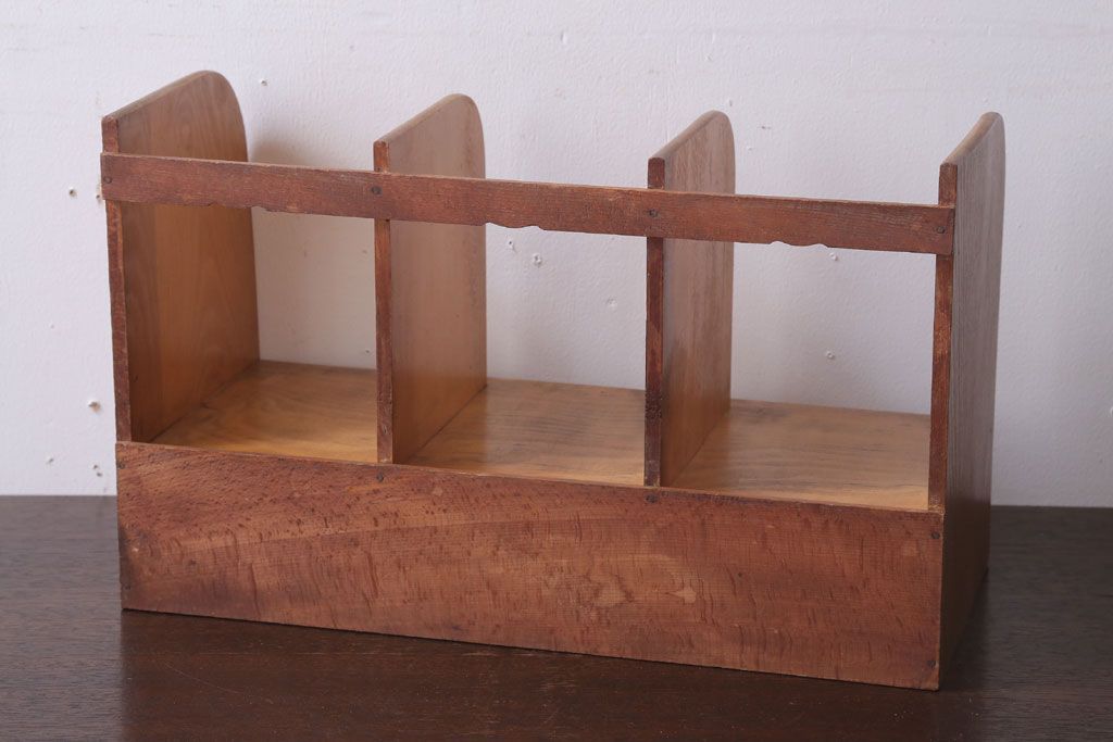 レトロ家具　昭和レトロ　引き出し2杯付き!小振りでレトロな本立て(2)