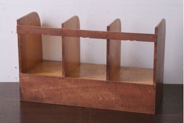 レトロ家具　昭和レトロ　引き出し2杯付き!小振りでレトロな本立て(2)