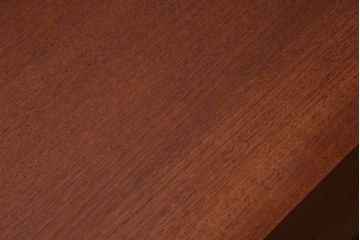 ヴィンテージ家具　北欧ビンテージ　脚付きのおしゃれなサイドボード