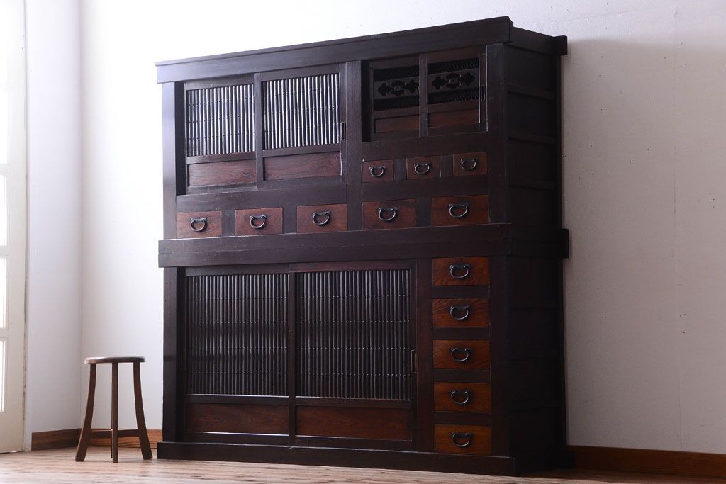 アンティーク家具　古民具・骨董　昇り引き出し付き!六尺水屋箪笥(近江水屋箪笥、食器棚)