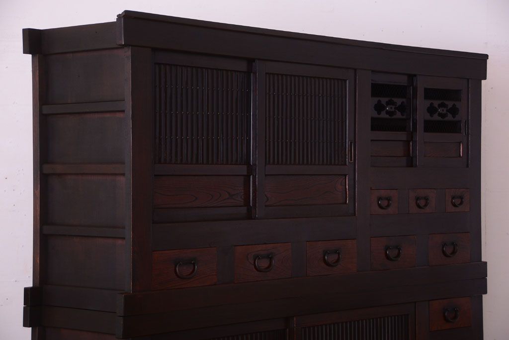 アンティーク家具　古民具・骨董　昇り引き出し付き!六尺水屋箪笥(近江水屋箪笥、食器棚)