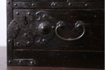 アンティーク雑貨　古民具・骨董　総栗!金具が立派な古い硯箱