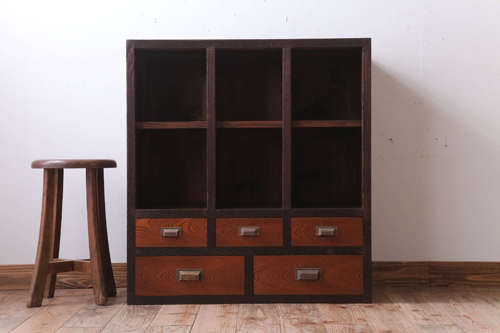 アンティーク家具　和製アンティーク　5杯引き出し付き!マス目収納棚