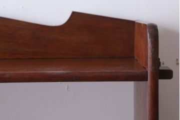 アンティーク家具　アンティーク　透かし彫り　古い木製の本棚(飾り棚・ブックシェルフ)