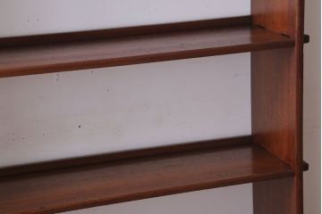 アンティーク家具　アンティーク　透かし彫り　古い木製の本棚(飾り棚・ブックシェルフ)