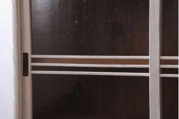 アンティーク家具　アンティークペイント　気泡ガラス引き戸のキャビネット(収納棚)
