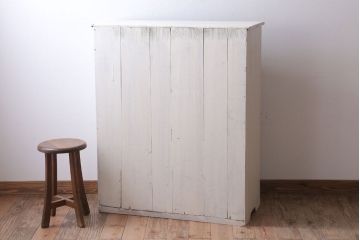 アンティーク家具　アンティークペイント　気泡ガラス引き戸のキャビネット(収納棚)