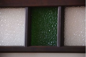 大正ロマン　当時物色ガラス入り!古い薬局のアンティークガラス戸2枚セット