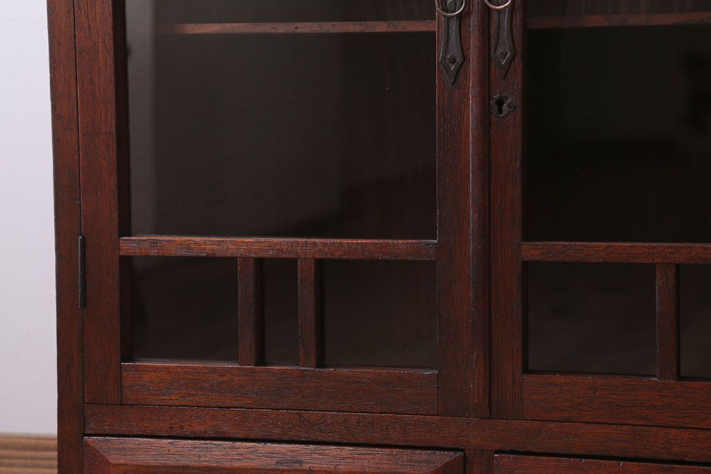 アンティーク家具　大正ロマン　古い木製のアンティークブックケース(本箱)