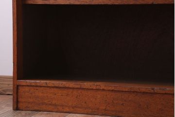 レトロ家具　昭和レトロ　木製!古い本屋さんのマガジンラック付き本棚