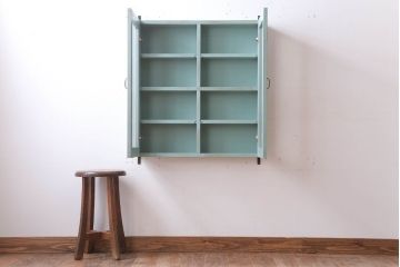 アンティーク家具　アンティークペイント　古い木のシンプルな壁掛け戸棚(2)