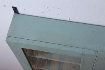 アンティーク家具　アンティークペイント　古い木のシンプルな壁掛け戸棚(2)