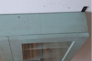 アンティーク家具　アンティークペイント　古い木のシンプルな壁掛け戸棚(2)