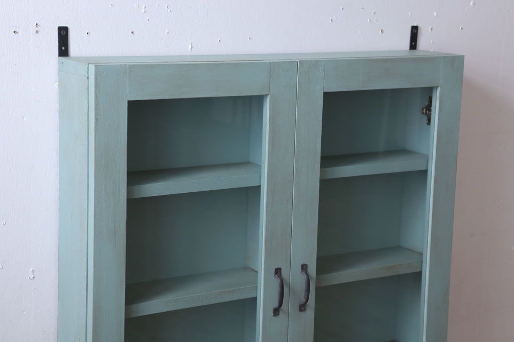 アンティーク家具　アンティークペイント　古い木のシンプルな壁掛け戸棚(2)