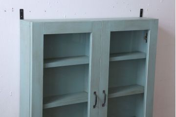 アンティーク家具　アンティークペイント　古い木のシンプルな壁掛け戸棚(2)