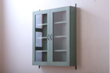 アンティーク家具　アンティークペイント　古い木のシンプルな壁掛け戸棚(2)