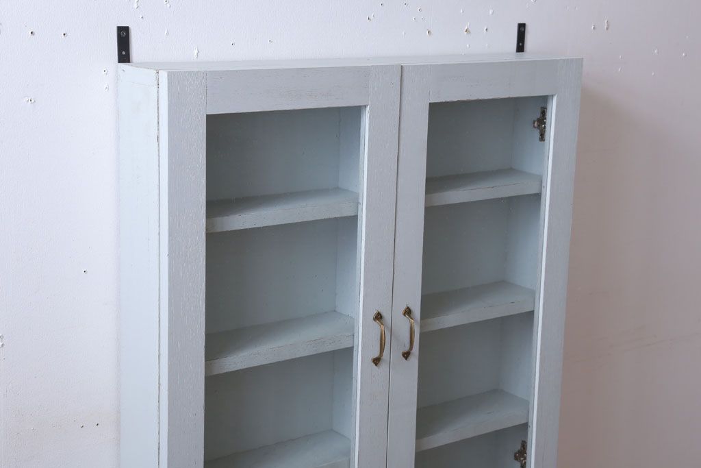 アンティーク家具　アンティークペイント　気泡ガラス入り!シンプルな縦型の壁掛け戸棚(2)