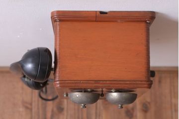 アンティーク雑貨　昭和レトロ　中与通信機製作所　デルビル磁石式　壁掛け電話機(鉄道用?)