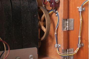 アンティーク雑貨　昭和レトロ　中与通信機製作所　デルビル磁石式　壁掛け電話機(鉄道用?)