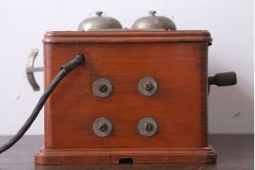 アンティーク雑貨　昭和レトロ　中与通信機製作所　デルビル磁石式　壁掛け電話機(鉄道用?)