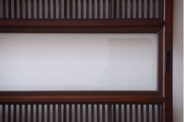 古民具・骨董　腰板玉杢材!欅枠の裏障子付き格子戸2枚セット