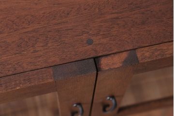 アンティーク家具　アンティーク　3つ扉の壁掛け横型キャビネット(収納棚)(1)