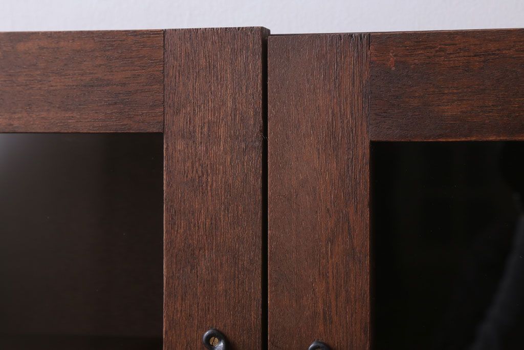 アンティーク家具　アンティーク　3つ扉の壁掛け横型キャビネット(収納棚)(1)