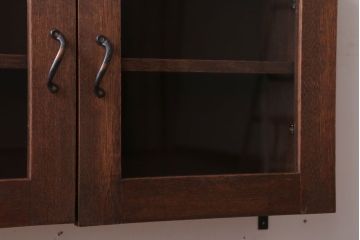 アンティーク家具　アンティーク　3つ扉の壁掛け横型キャビネット(収納棚)(1)