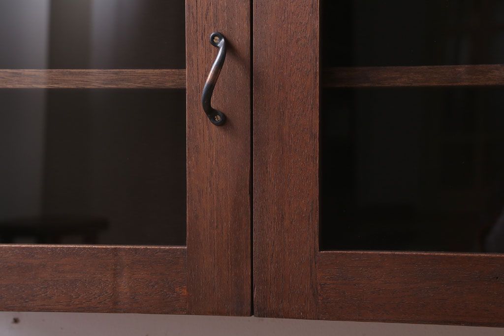 アンティーク家具　アンティーク　3つ扉の壁掛け横型キャビネット(収納棚)(1)