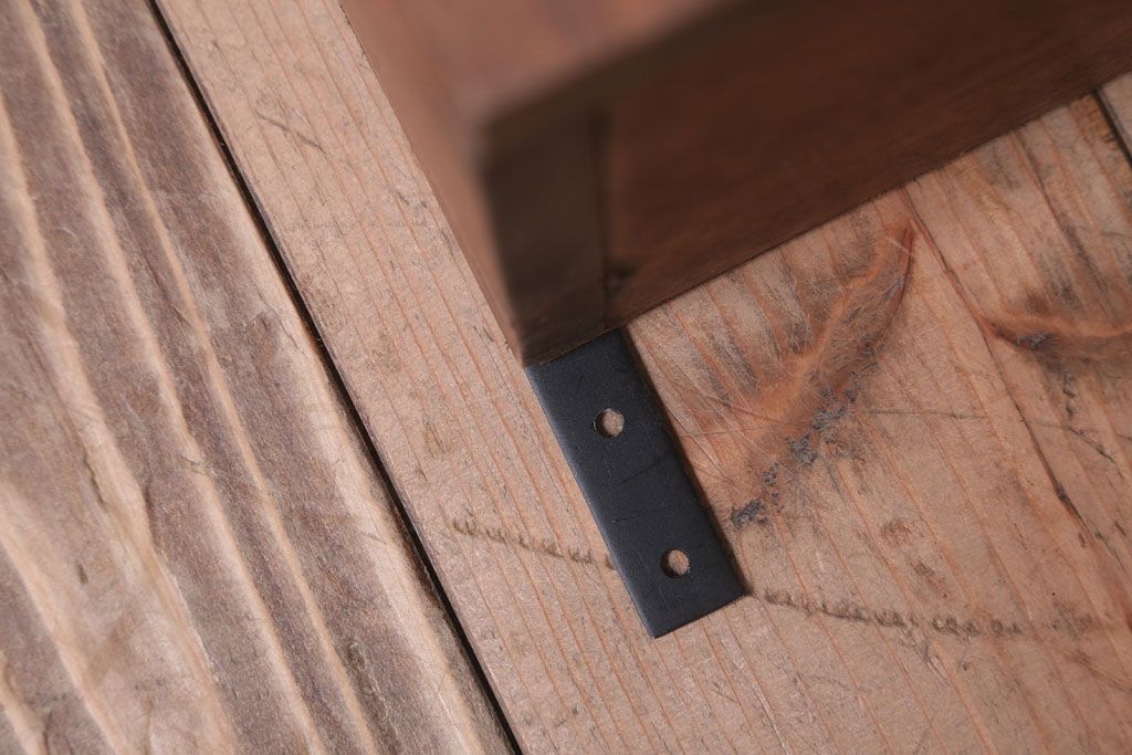 アンティーク家具　アンティーク　3つ扉の壁掛け横型キャビネット(収納棚)(1)