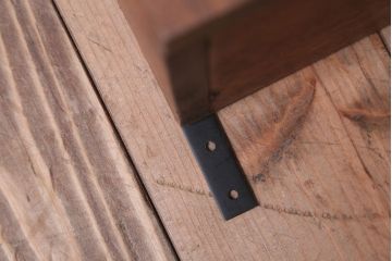 アンティーク家具　アンティーク　3つ扉の壁掛け横型キャビネット(収納棚)(1)