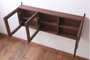 アンティーク家具　アンティーク　気泡ガラス入り!3つ扉の壁掛け横型キャビネット(収納棚)(1)