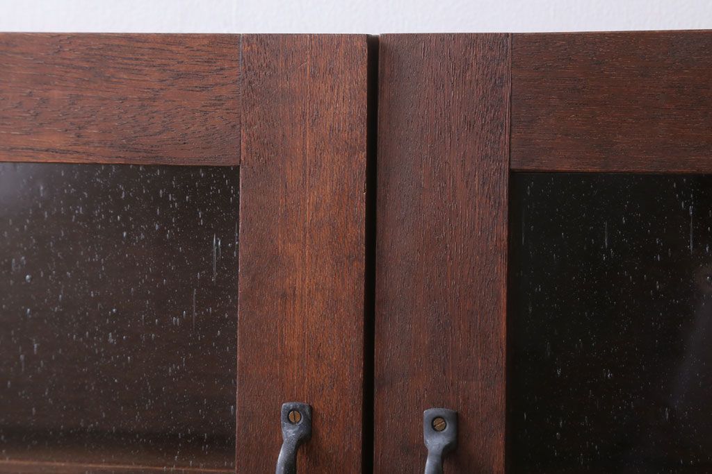 アンティーク家具　アンティーク　気泡ガラス入り!3つ扉の壁掛け横型キャビネット(収納棚)(1)