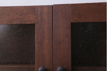 アンティーク家具　アンティーク　気泡ガラス入り!3つ扉の壁掛け横型キャビネット(収納棚)(2)